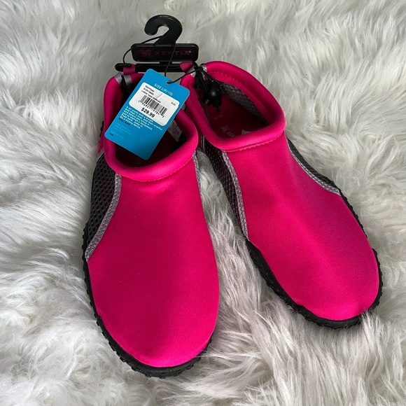 Xertia Shoes - Xertia pool/beach shoes